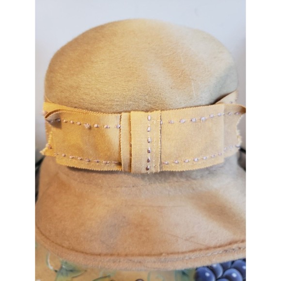 Vintage  Woman\'s Wool Hat HENRY POLLAK NEW YORK Camel Tan Bow Soleil Soi… main image 9